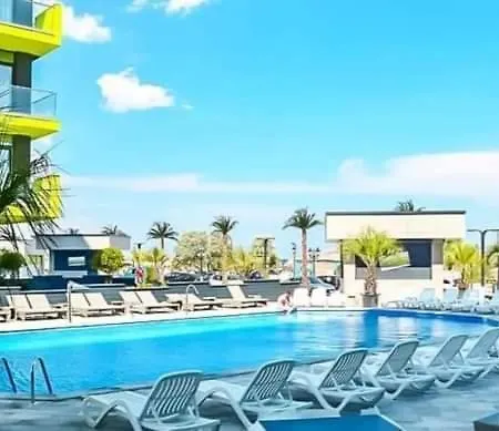 Alezzy Beach & Spa - Prima Linie La Mare Piscina,jacuzzi,sauna Apartamento *