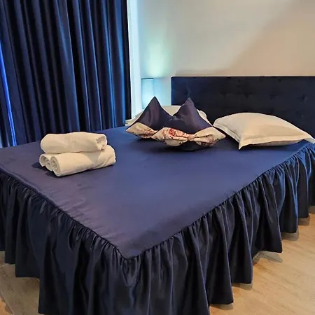 Alezzy Beach & Spa - Prima Linie La Mare Piscina,jacuzzi,sauna Apartamento