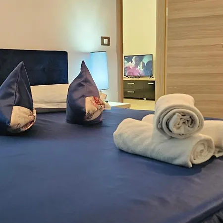Alezzy Beach & Spa - Prima Linie La Mare Piscina,jacuzzi,sauna Apartamento *